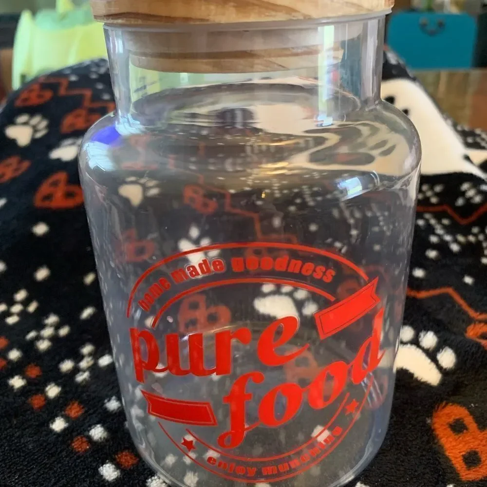 GLASS jars with lids